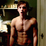 טום הולנד.gif