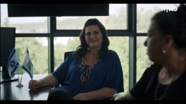 גליה סימן טוב.jpg