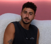 זה אוכל אותי מבפנים.gif