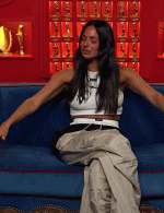 ניזונה ממילים טובות.gif