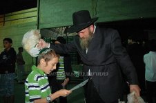 בכפרות במפעל העופות של ליפשיץ לוי וילימובסקי.jpg